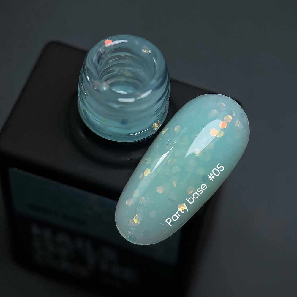 NAILSOFTHENIGHT Party base 05 – base azul neón con hexágonos holográficos, 10 ml