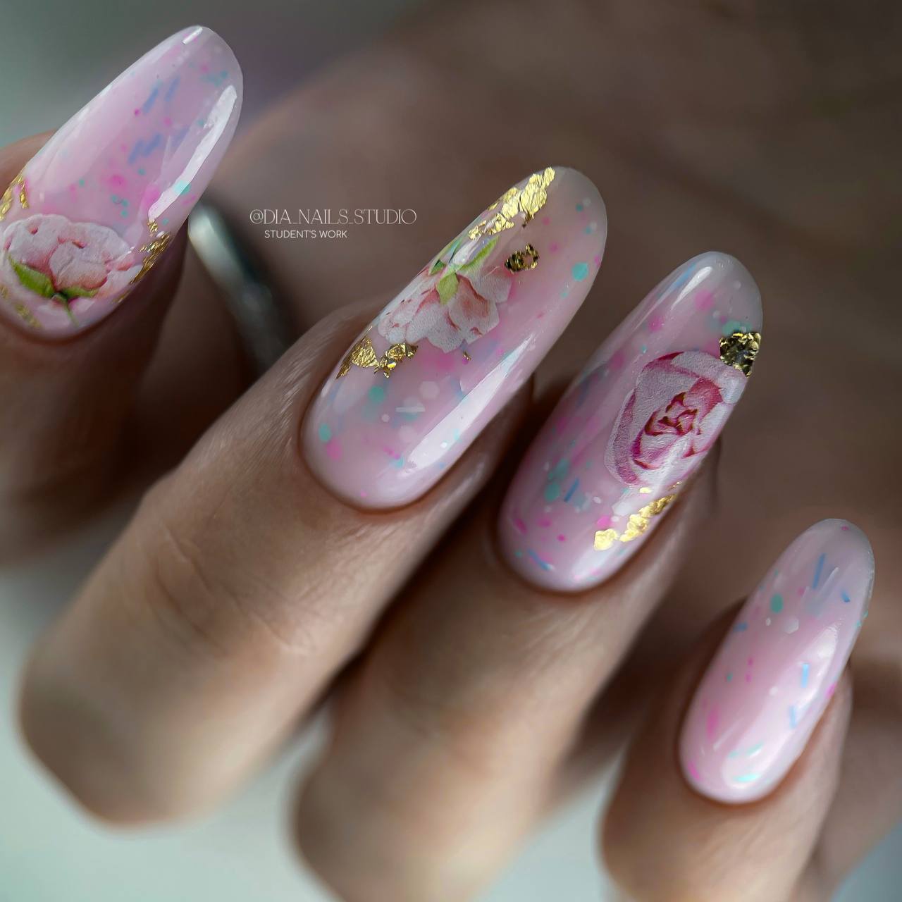 NAILSOFTHEDAY Potal base 29 – base rosa leitosa com brilhos néon, 10 ml