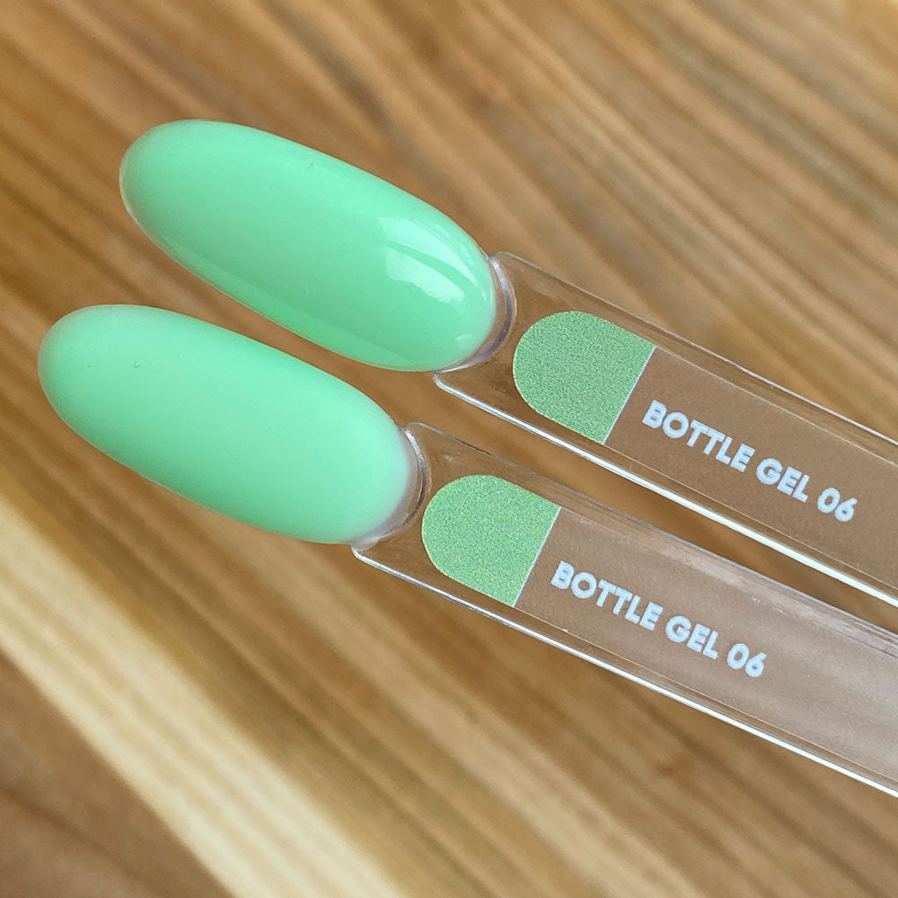 NAILSOFTHEDAY Bottle gel 06 – gel súper fuerte (verde claro), 30 ml