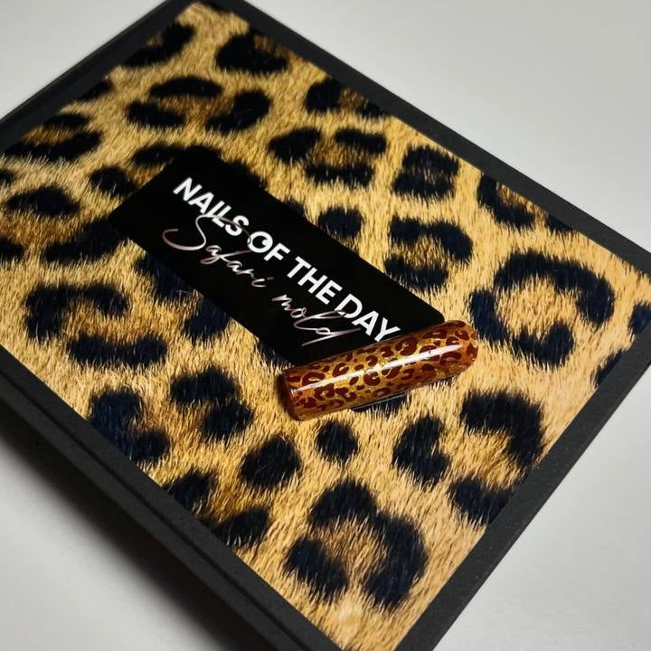 NAILSOFTHEDAY Wild Safari Leopard, forma de silicona; 12 piezas/caja: moldes de silicona para formas superiores/leopardo (Tipo 13), 12 piezas en una caja de marca.