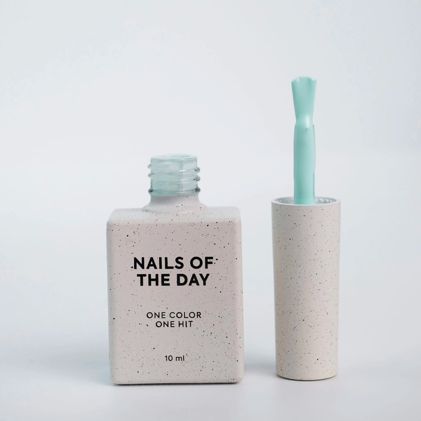 NAILSOFTHEDAY Color of the Month May 2025 – Effortless, A bleached, cool mint shade with one-coat coverage, 10 ml