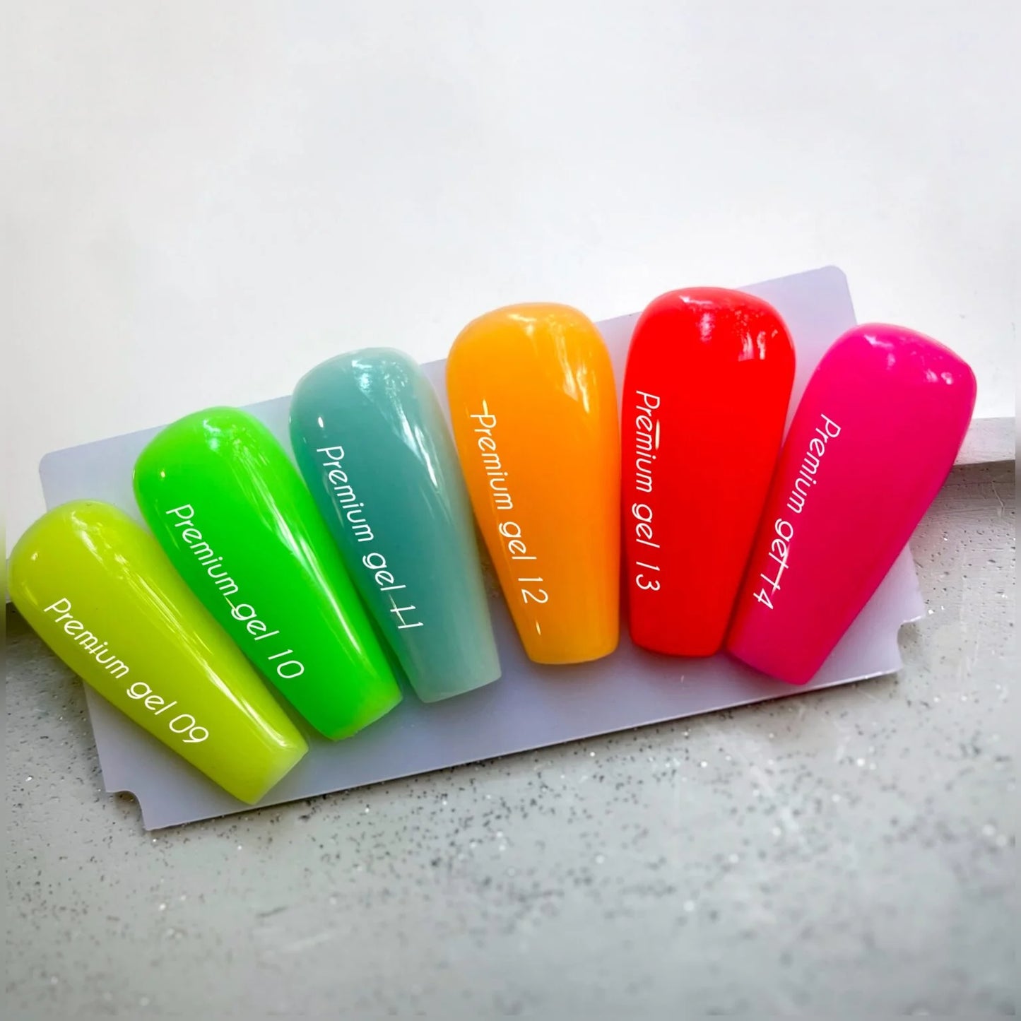 NAILSOFTHEDAY Premium gel 13 — червоний будівельний гель, 15 мл