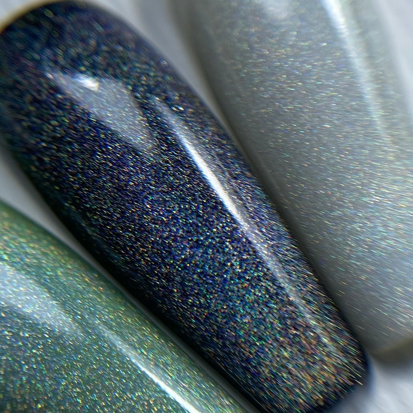 NAILSOFTHENIGHT Holographic Top Cat eye — top olografico con effetto cat eye per unghie senza strato appiccicoso, 10 ml