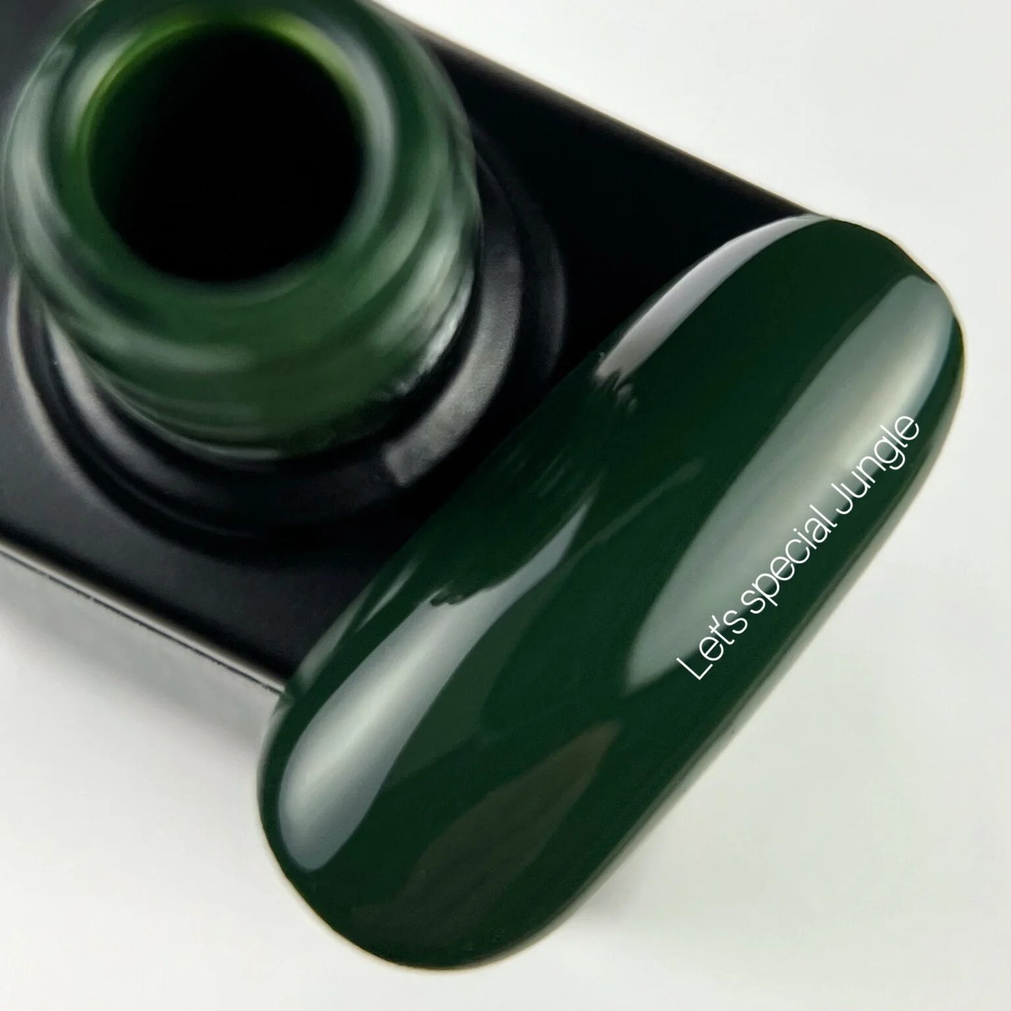 NAILSOFTHEDAY Let's Special Jungle - verniz gel verde escuro cobrindo uma camada, 10 ml