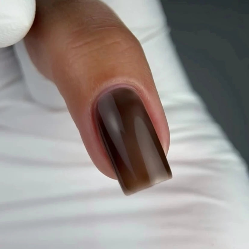 NAILSOFTHEDAY Color Top Vitrage 09 — halbtransparenter schwarzer Vitrage-Topcoat ohne Schwitzschicht für Nägel, 10 ml.