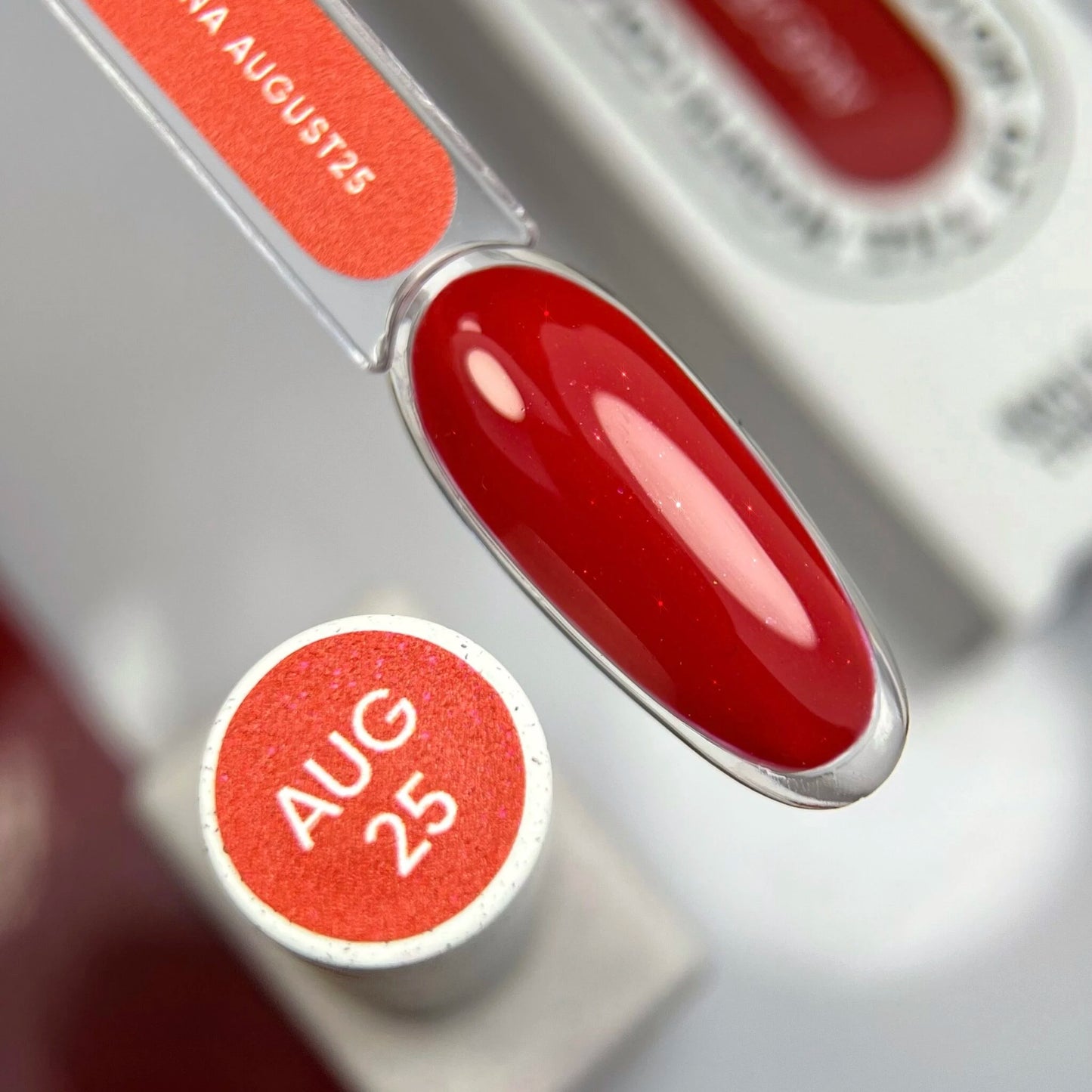 NAILSOFTHEDAY Color of the Month – August 2025
Kalyna – a deep viburnum red with fine pink shimmer. Full coverage in just one coat. 10 ml