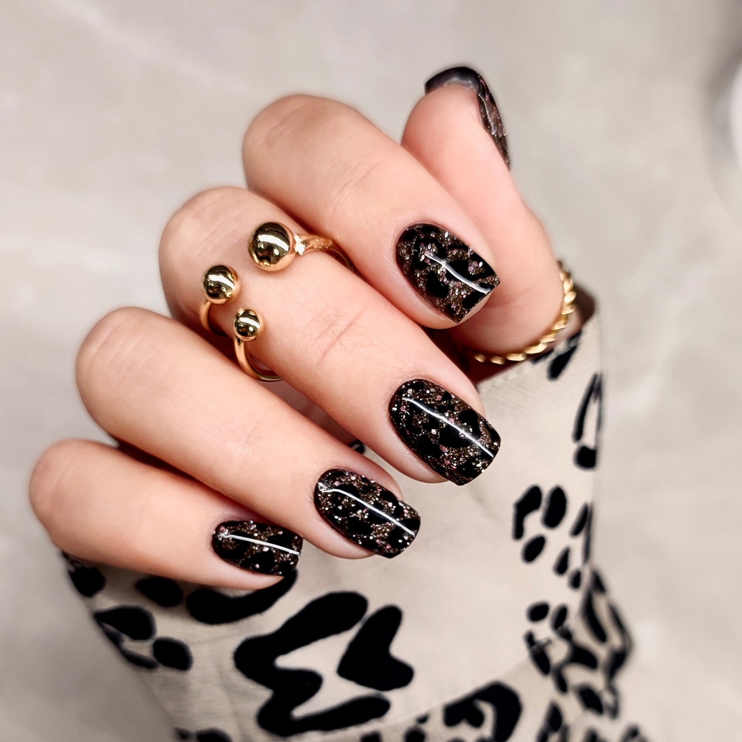 NAILSOFTHENIGHT Base reflectora 08 - base reflectora camuflada com brilho (pêssego), 10 ml