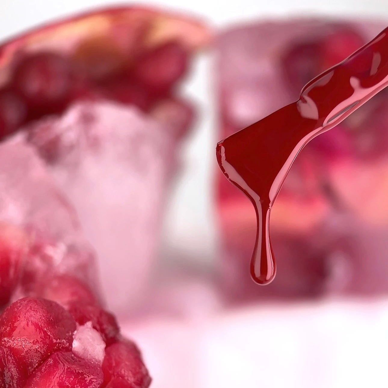 NAILSOFTHEDAY Let’s Special Pantone2025/8 — smalto gel rosso vino profondo, che copre in un solo strato, 10 ml.