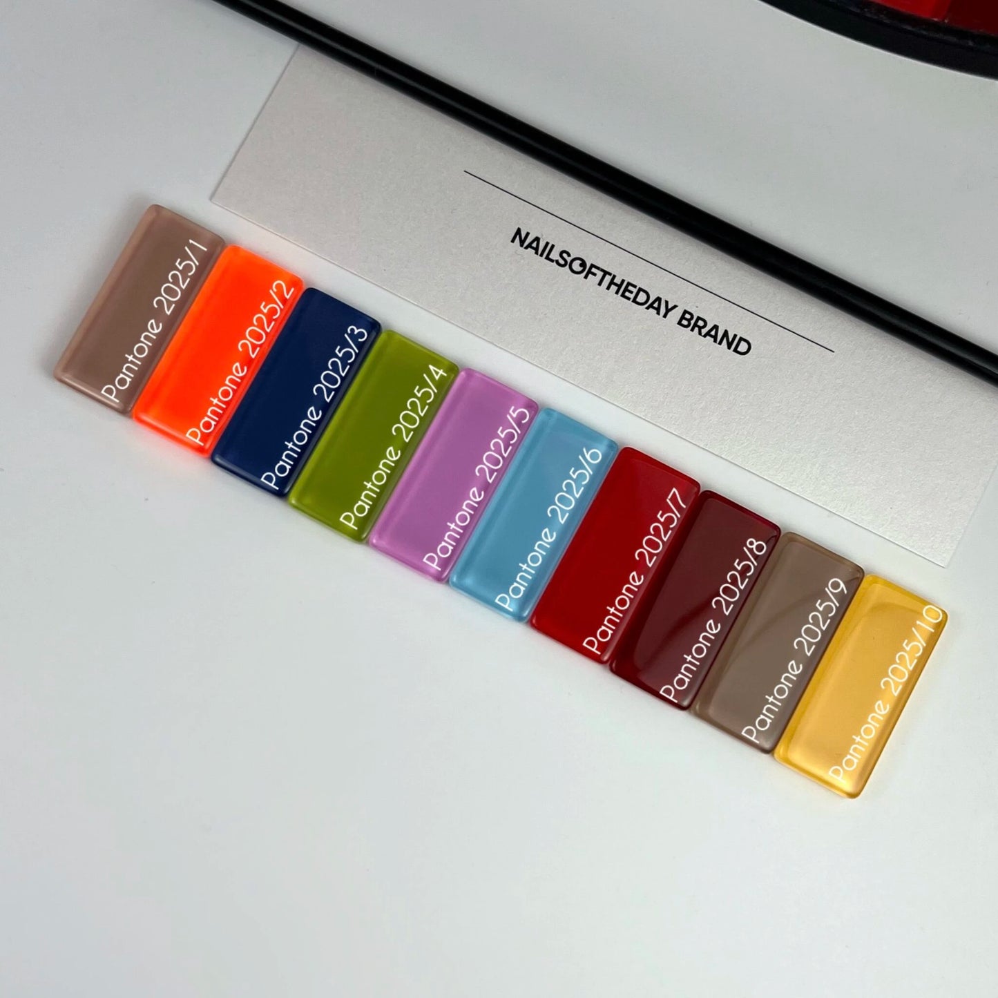 NAILSOFTHEDAY Let’s special Pantone2025/6 — яскравий блакитний гель–лак для нігтів, що перекриває в один шар, 10 мл