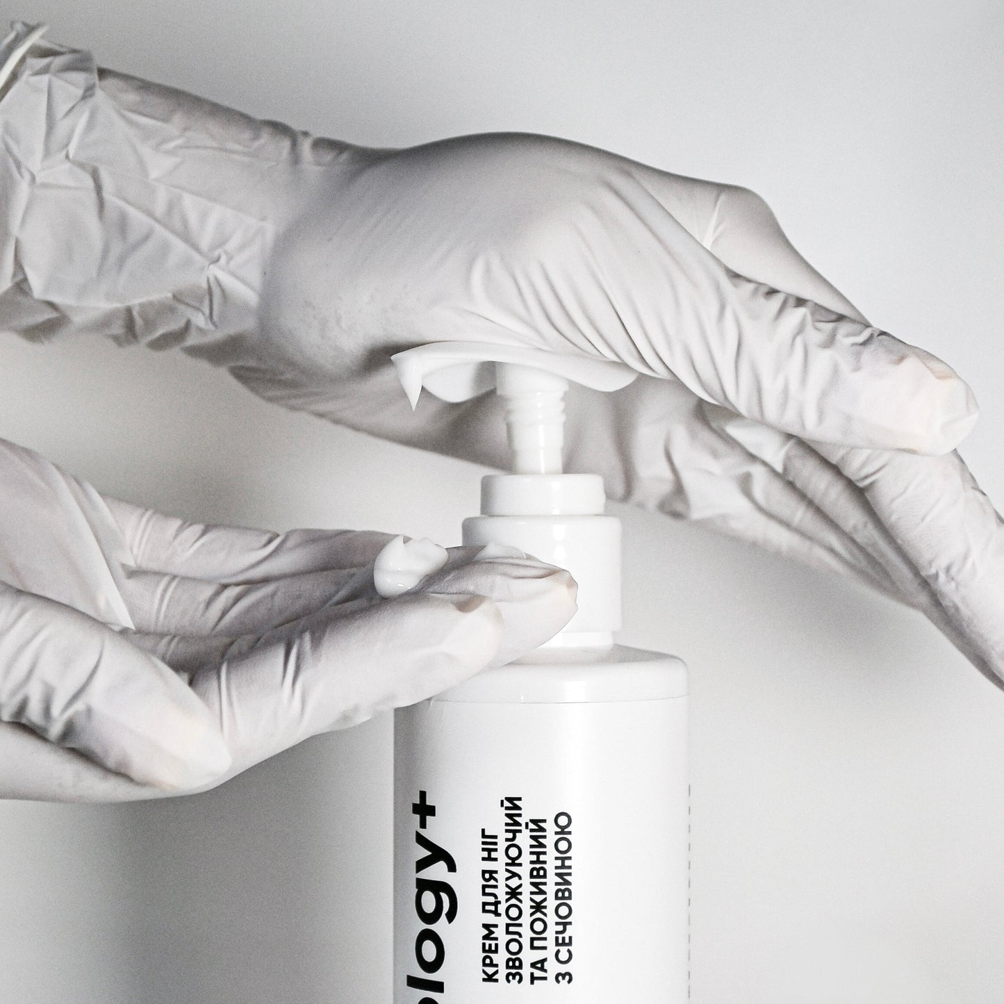 Nailsoftheday Podology+ CREME para pés, hidratante e nutritivo com ureia, 200 ml