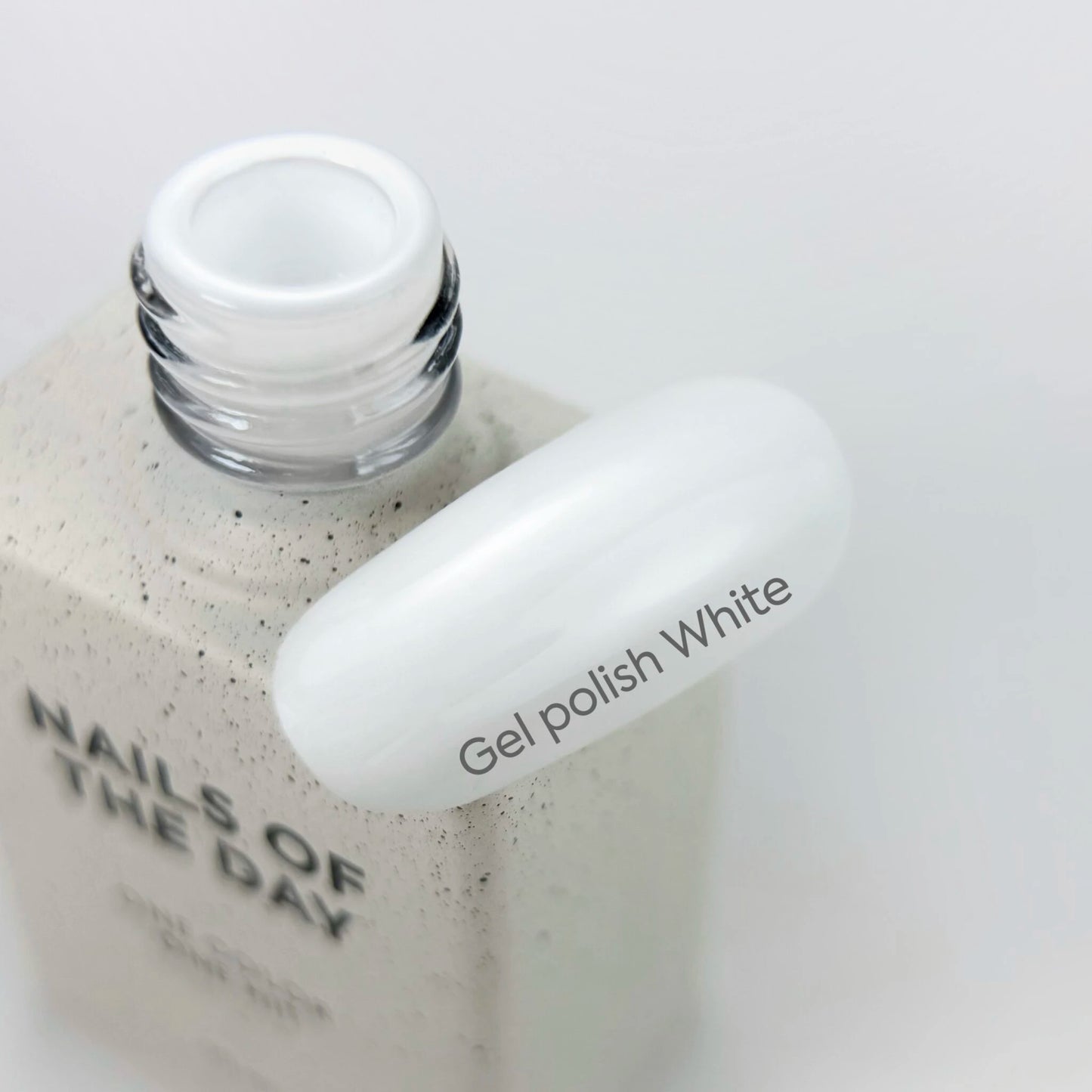NAILSOFTHEDAY Let's Special White — un vernis gel blanc spécial superposé en une seule couche, 10 ml