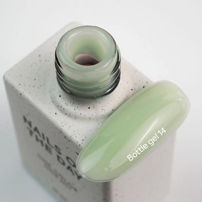 NAILSOFTHEDAY Flaschengel 14 – ultrastarkes Gel für Nägel, 10 ml