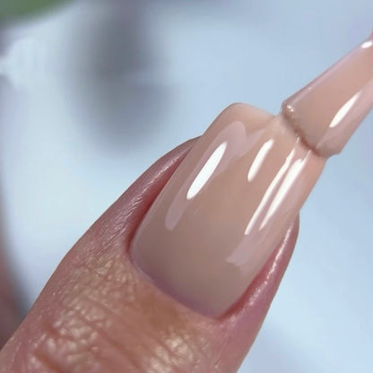 Nailsoftheday Cover base NOVA Fórmula 05 — base camuflada caramelo frio para unhas, 10 ml