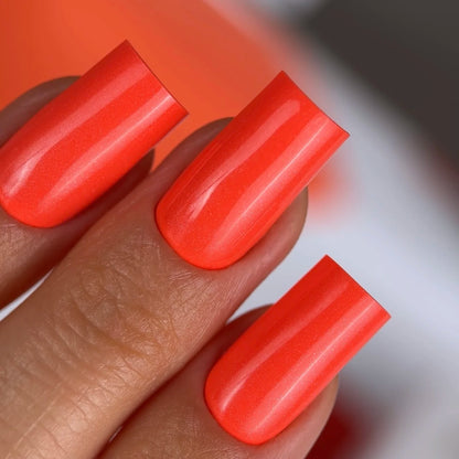 NAILSOFTHEDAY Color of the Month Giugno 2026 Dopamine — lampone aranciato con una leggera luminosità, coprente in uno strato, 10 ml