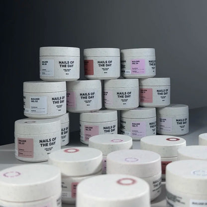 NAILSOFTHEDAY Builder Gel 02 — gel blanc laiteux pour extensions d’ongles, 30 ml