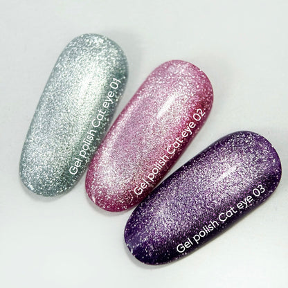 NAILSOFTHEDAY Gel Polish Cat Eye 02 — smalto semipermanente rosa effetto occhio di gatto con micro particelle metalliche e un delicato effetto riflettente. Copertura completa in una sola passata. 6 ml.