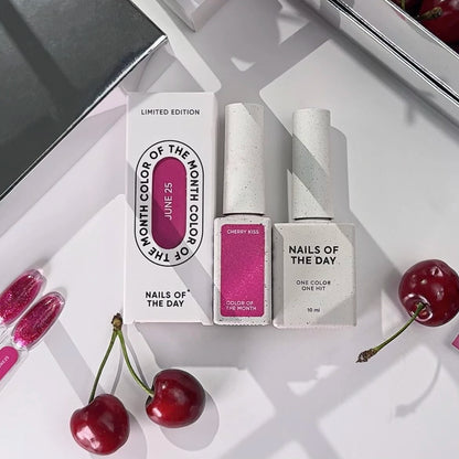 NAILSOFTHEDAY Colore del Mese Giugno 2025 Cherry Kiss — rosa intenso con effetto cat eye, copertura perfetta in una sola passata, 10 ml