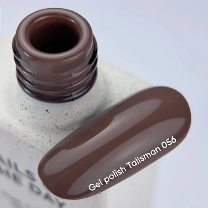 NAILSOFTHEDAY Gel Polish Talisman 056 — vernis semi-permanent brun poudré, couvrant en une seule couche, 10 ml