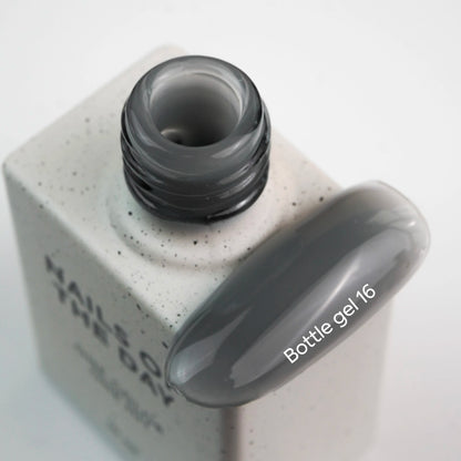 NAILSOFTHEDAY Gel de garrafa 16 — gel ultra forte para unhas, 10 ml