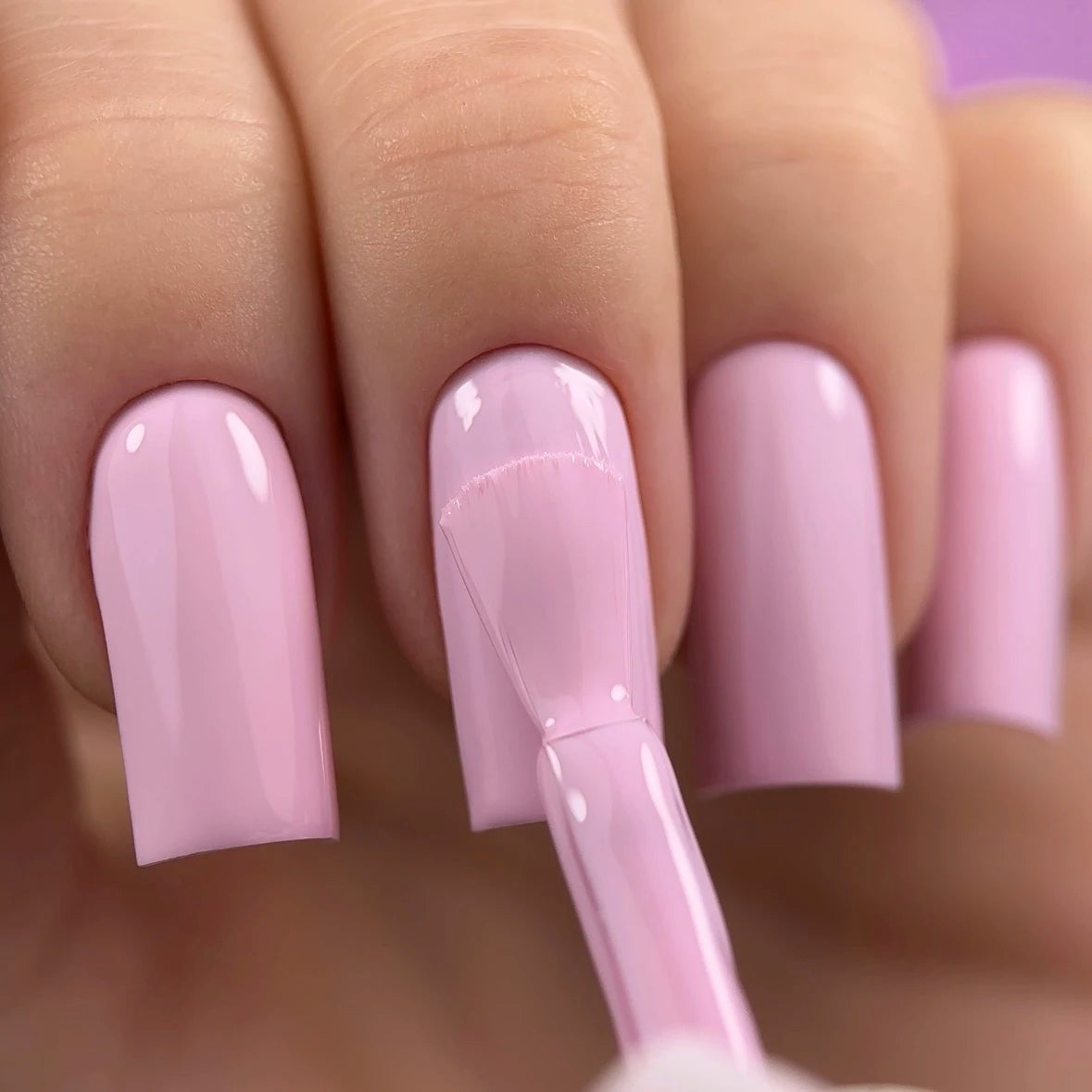 NAILSOFTHEDAY Color del Mes Febrero 2026 Blush —
tono rosa pastel, cobertura completa en una sola capa, 10 ml