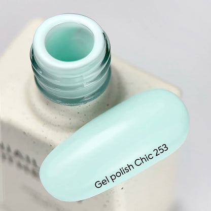 NAILSOFTHEDAY Gel Polish Chic — esmalte gel turquesa pastel com cobertura total em uma única camada, 10 ml.