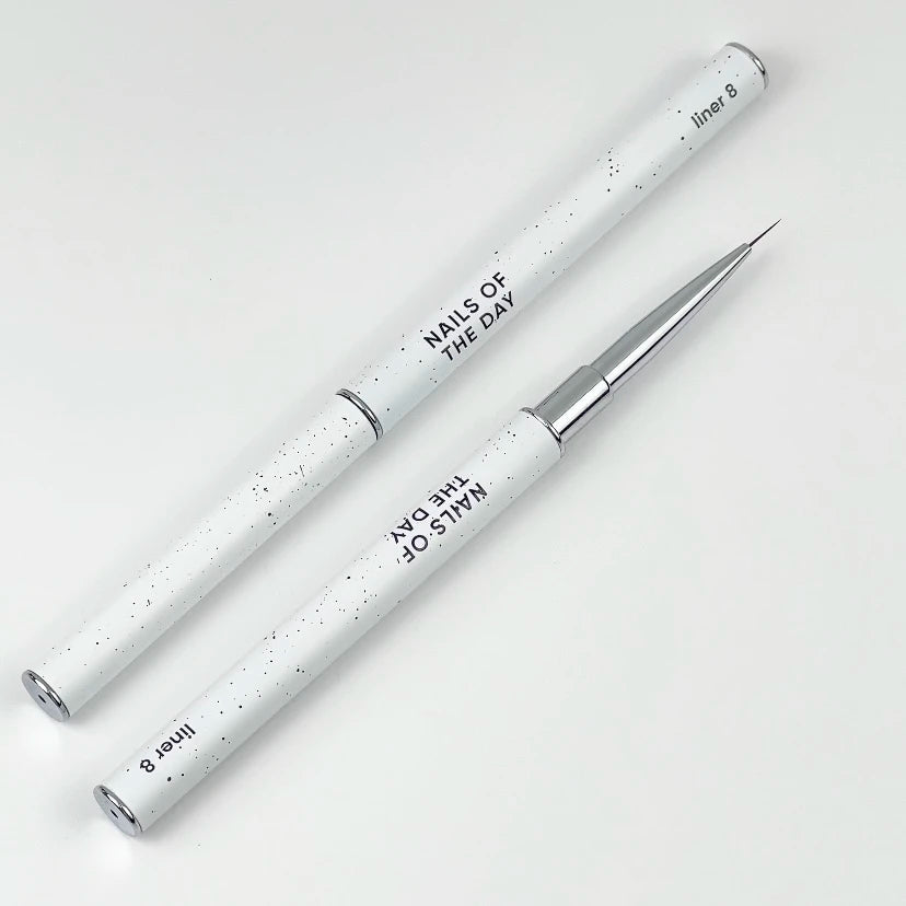 NAILSOFTHEDAY Professional Brush Liner — a professional metal nail brush with cap, designed for fine detailing and line work, liner 8 mm.