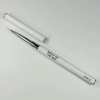 NAILSOFTHEDAY Professional Brush Liner — a professional metal nail brush with cap, designed for fine detailing and line work, liner 8 mm.