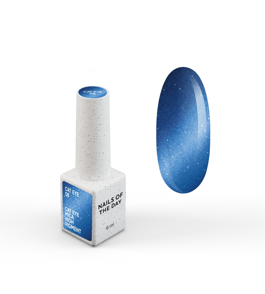 NAILSOFTHEDAY Gel Polish Cat Eye 08 — smalto semipermanente blu effetto occhio di gatto con micro particelle metalliche e un delicato effetto riflettente. Copertura completa in una sola passata. 6 ml.
