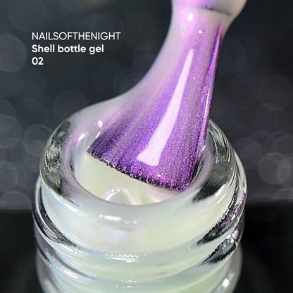 NAILSOFTHENIGHT Shell bottle gel 02 — надміцний рідкий ботл-гель з функцією самовирівнювання з перлинним ефектом для нігтів, 10 мл